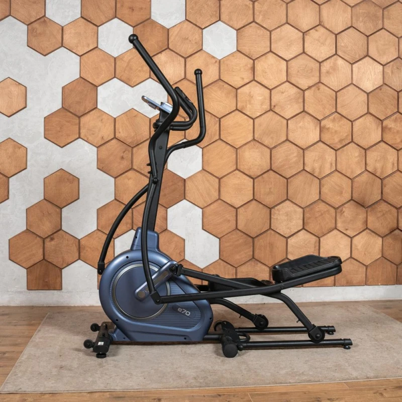 Эллиптический тренажер домашний CARBON FITNESS E70 купить в Туле в магазине тренажеров