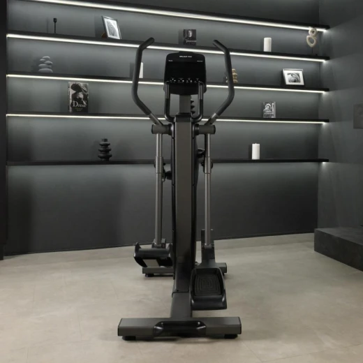 Эллиптический тренажер Orlauf Pro Oxion LED — купить в Туле в магазине тренажеров