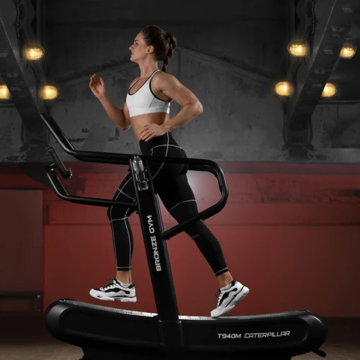Беговая дорожка профессиональная BRONZE GYM T940M CATERPILLAR купить в Туле