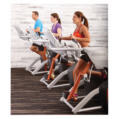 Эллиптический тренажер Octane ZR8000 с консолью Smart для фитнес-зала